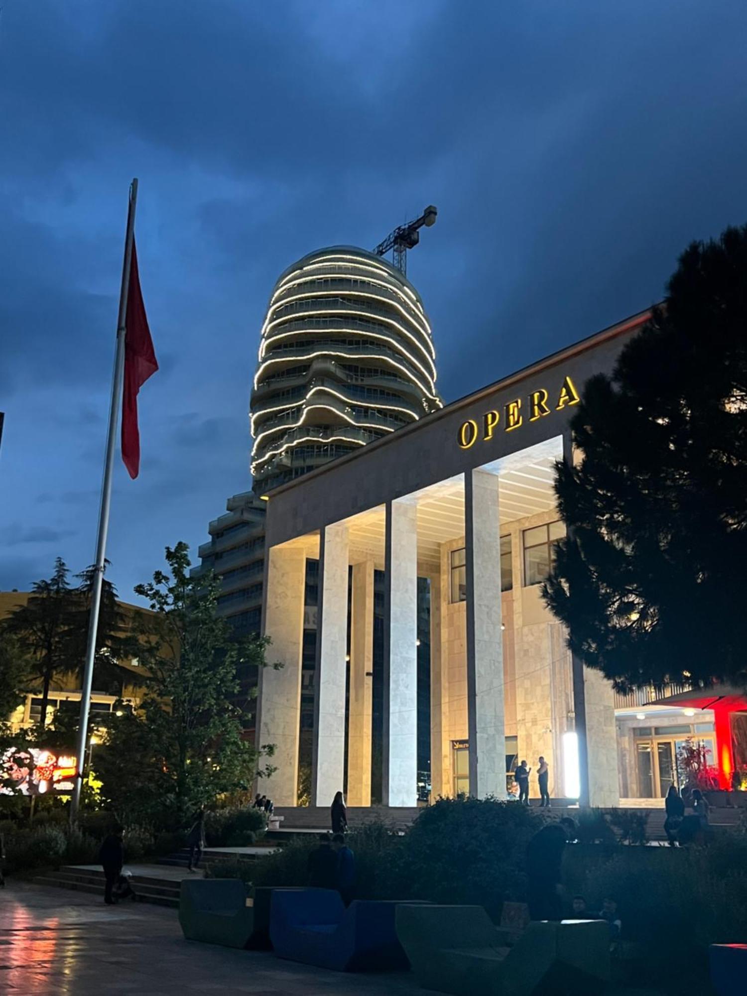 Skanderbeg * Tirana